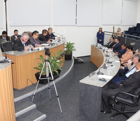 Câmara de Terenos aprova medidas para educação, saúde e serviços públicos